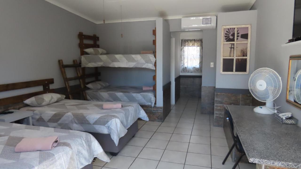 Die Windpomp Gastehuis Beaufort West Dış mekan fotoğraf