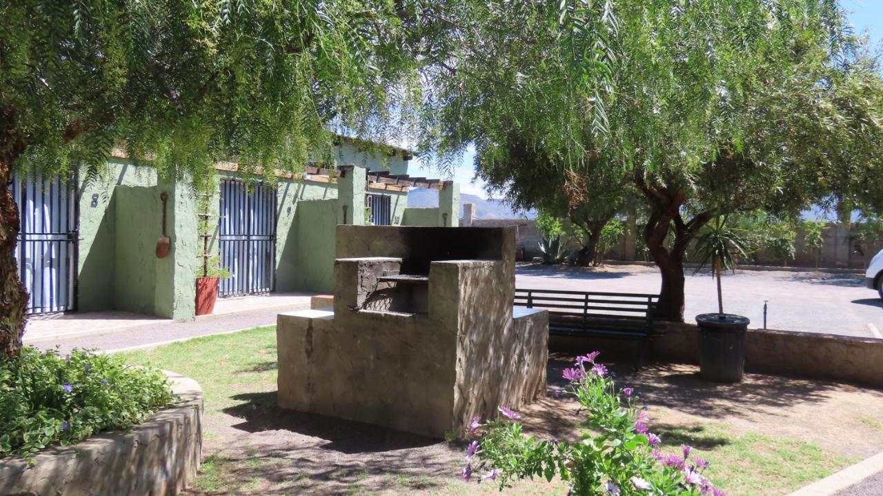 Die Windpomp Gastehuis Beaufort West Dış mekan fotoğraf